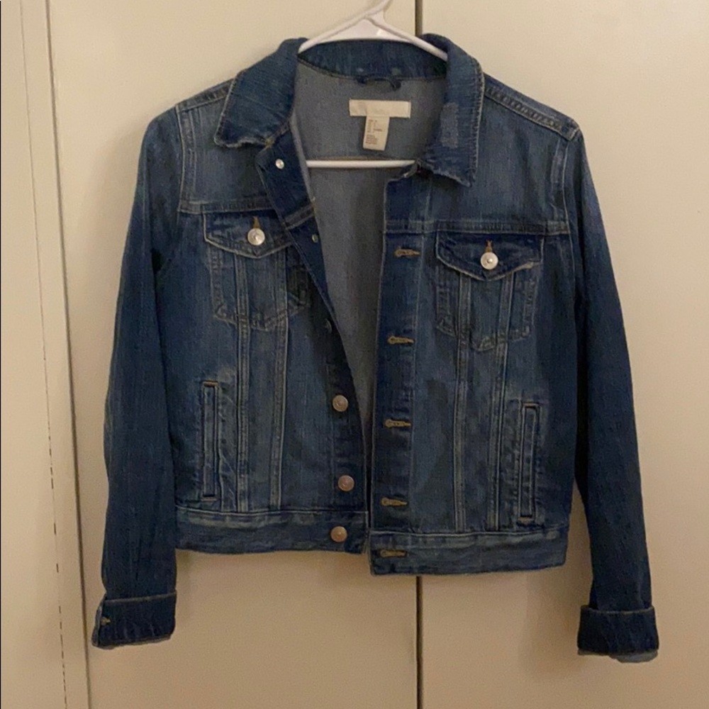 Dark washed jean jacket from H&M